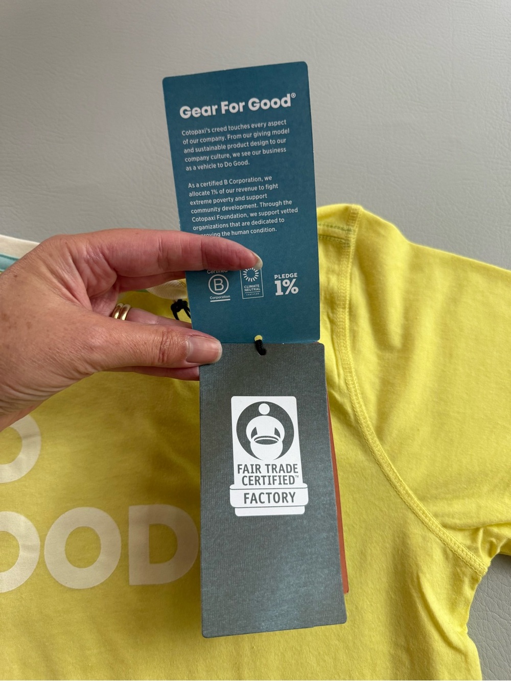 Cotopaxi Yellow Do Good Retro Short Sleeve Shirt Youth Large Women's Small - New - Picture 10 of 12